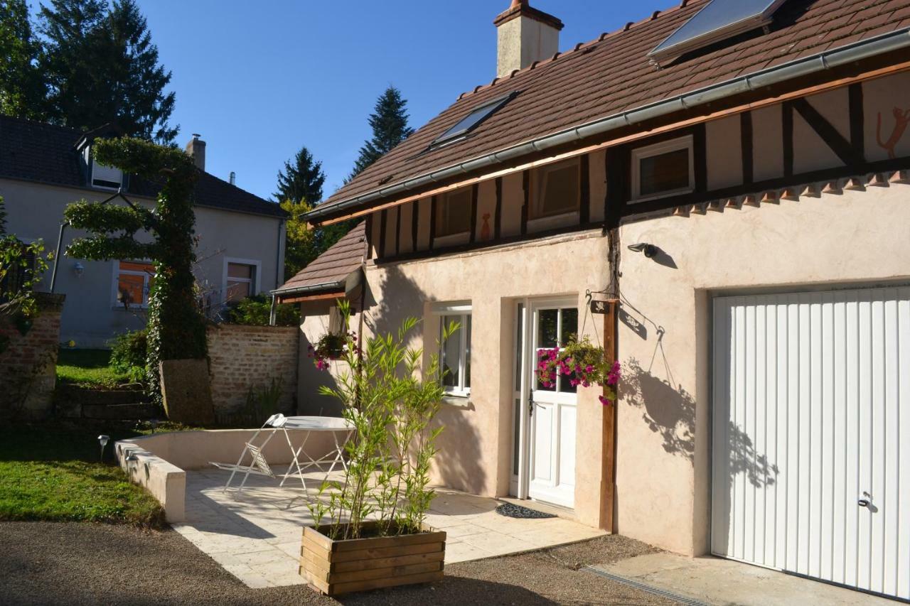 La Licorne Bed & Breakfast Lamarche-Sur-Saone Exterior photo